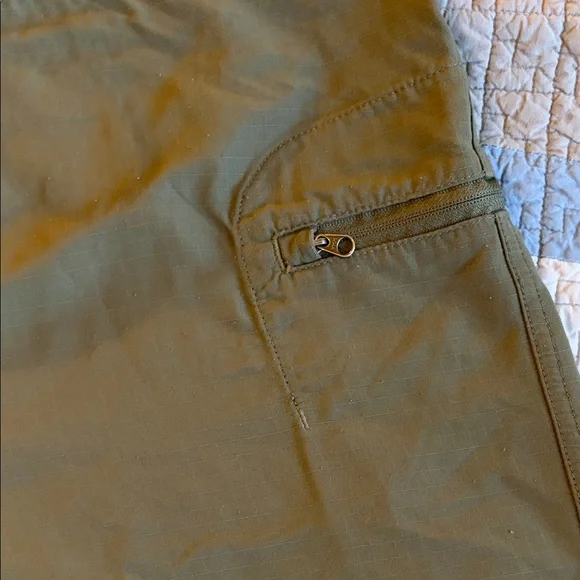 Men's Olive Green Vintage Patagonia Board Shorts - Picture 3 of 6